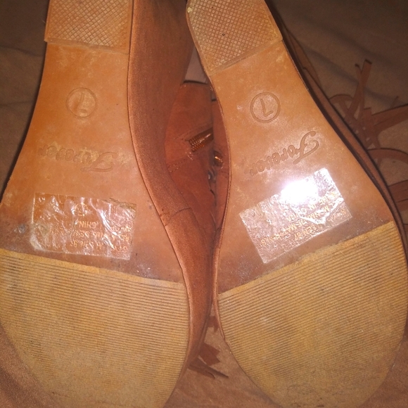 Wedges - Picture 3 of 4